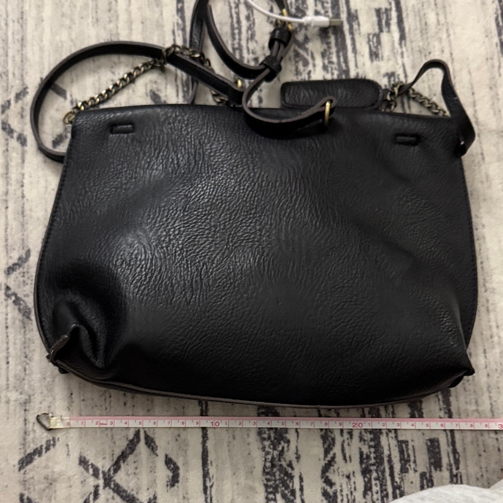 Street Level Black Crossbody Bag - Picture 8 of 9